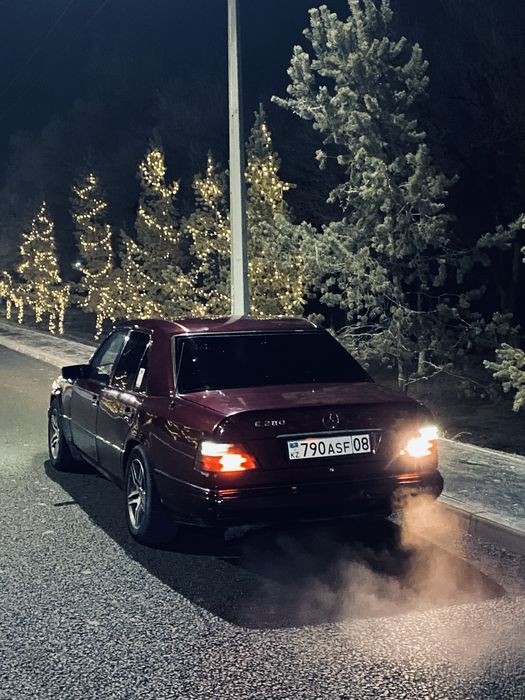 Мерседес 124 Е280