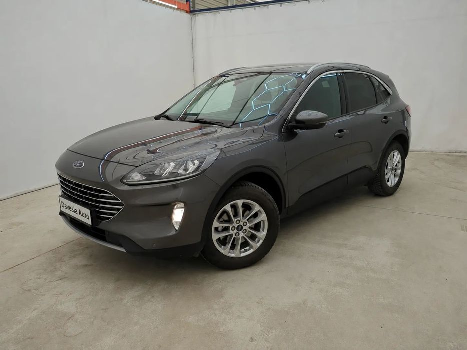 Ford Kuga FHEV AWD Titanium, Pachet iarna, Istoric Service