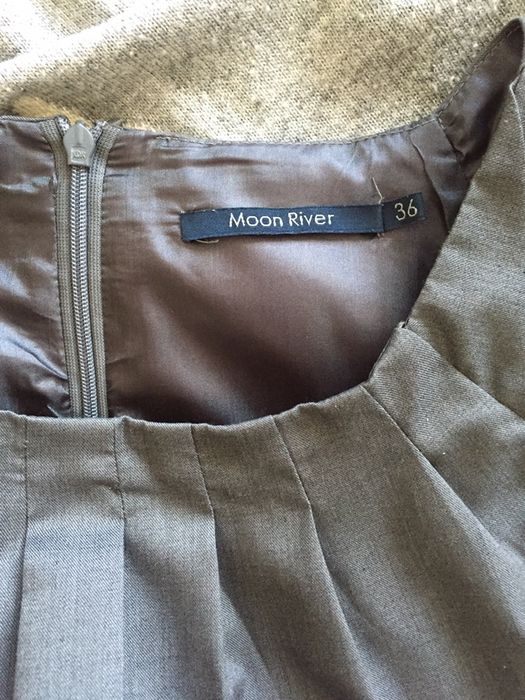 Продам офисное платье