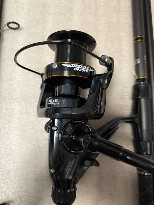 SET 4 Lansete FL VIPER 3.90m 3.5 LBS 3 tronsoane + 4 Mulinete AVIATOR