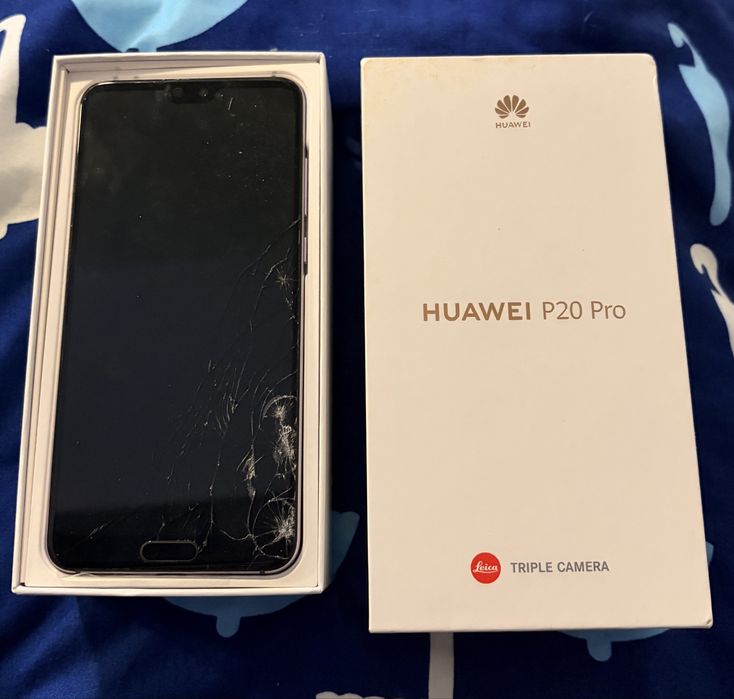 telefon Huawei P20 Pro, functional, ecran spart