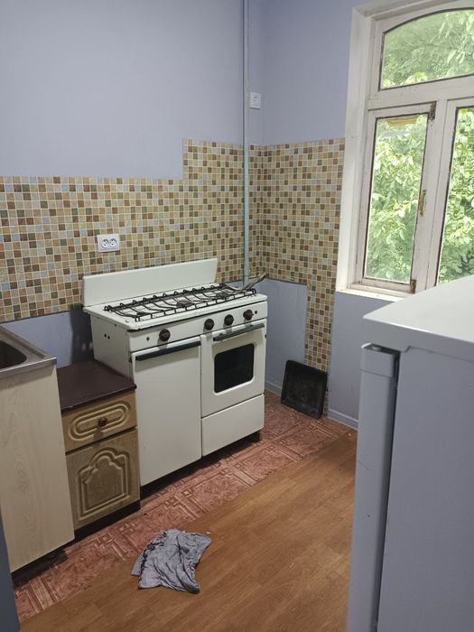 Продаётся 1 комнатная квартира в Чирчике