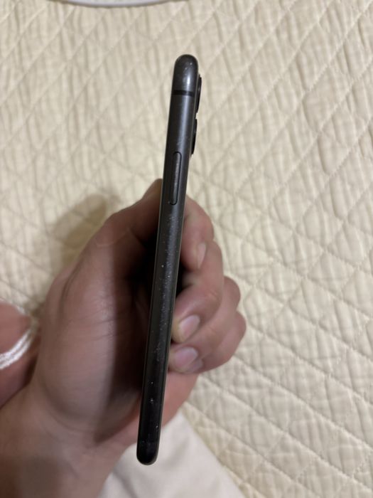 Айфон 11 сатылады 64гб