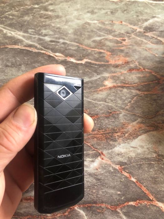 Nokia 7900 prism