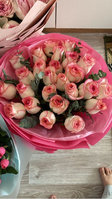 25 шт роза б/у..