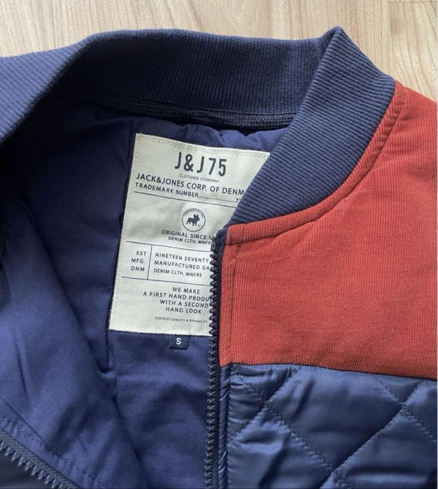 JACK & JONES /мъжки елек/грейка S