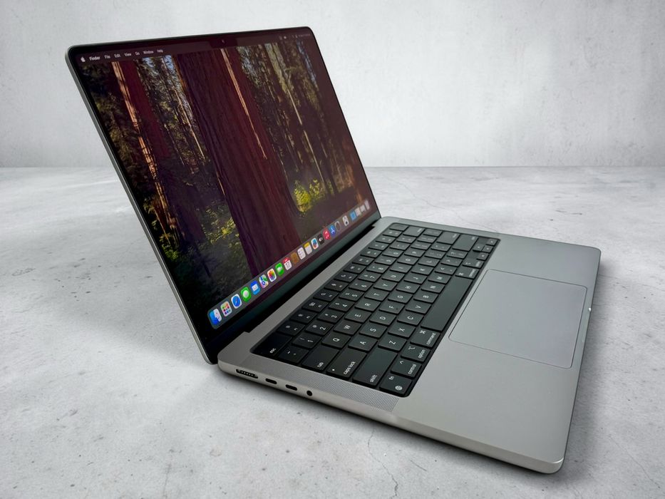 Apple MacBook Pro 14" M3 8RAM 1TB Space Gray 55 ЗАРЯДА Гаранция!