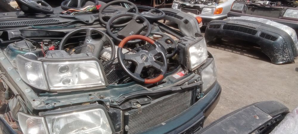 авто разбор Ауди  S4 фары оригинал.