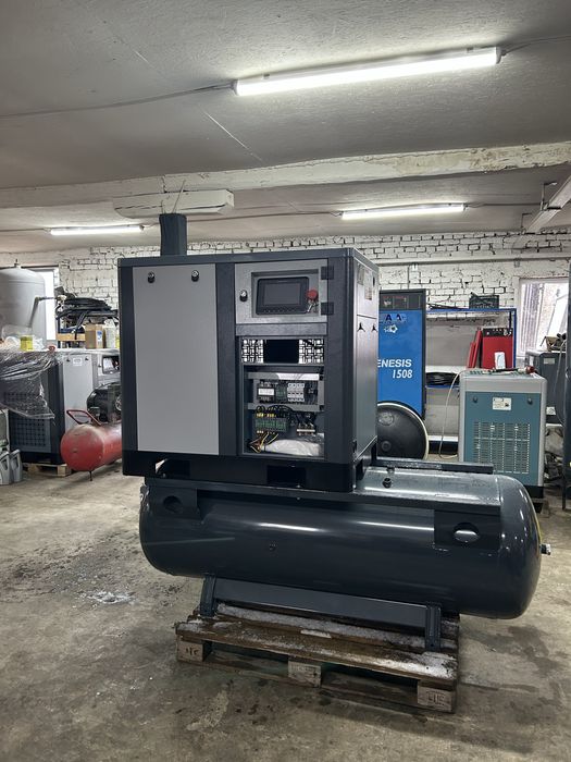 Compresor cu surub 11 kw compact