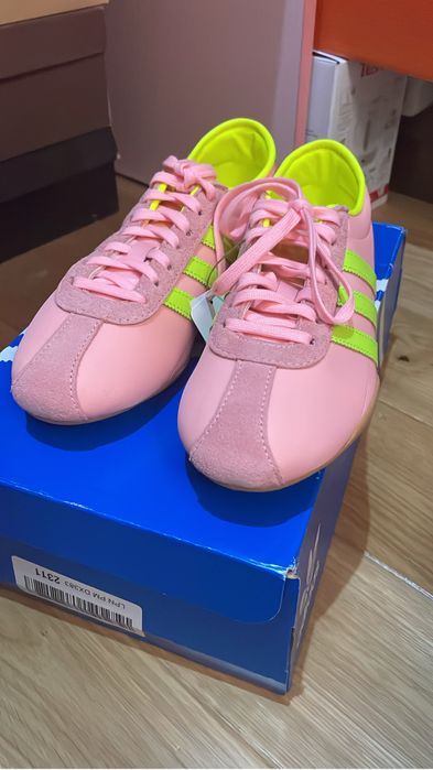 Продам adidas Tokyo