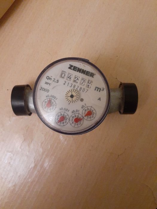Счетчик воды ZENNER