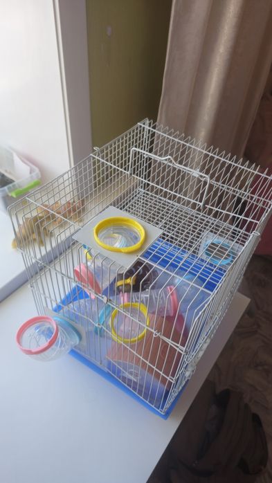Продам клетку для хомяков