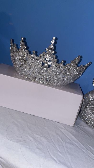 Чанти корони без забележки