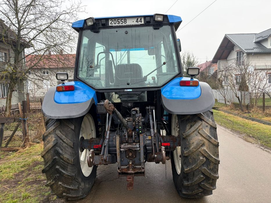 Tractor new holland