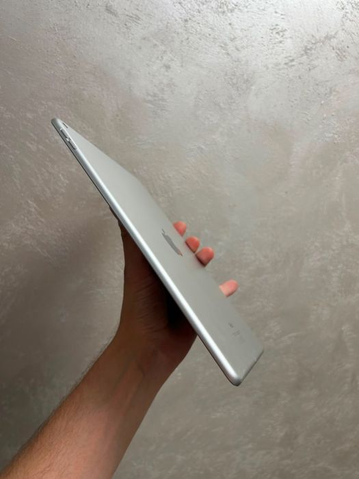 • Ipad  Air  3 • 64gb •