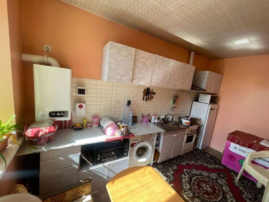 Yangiyo'l shahar 5 xonali uy sotilada 4.8 sotix