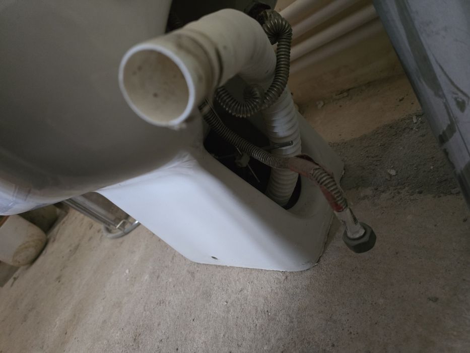 Biden Gala cu batteries inclusa