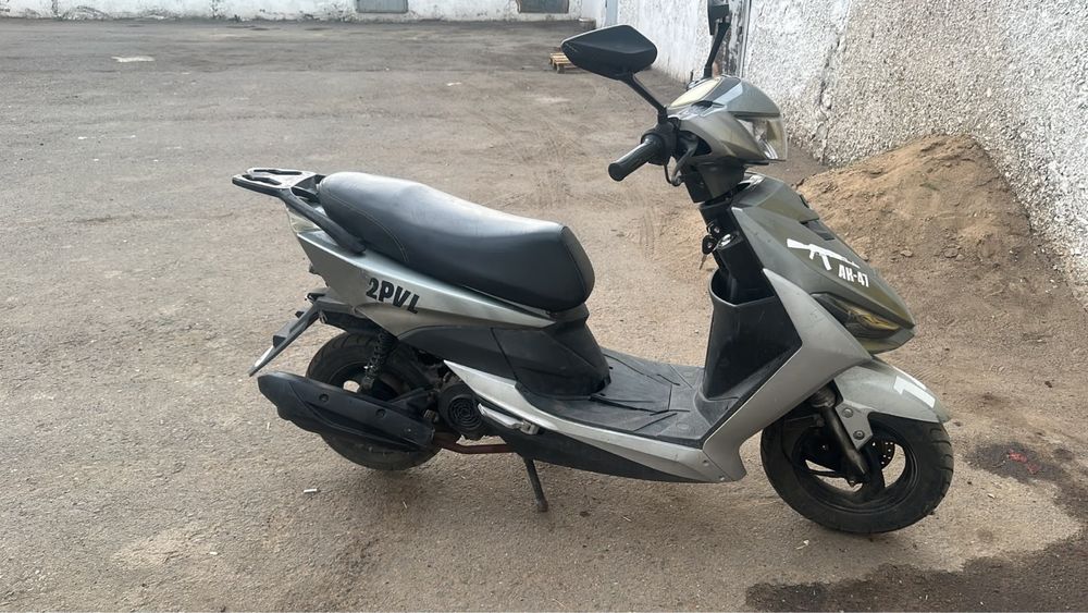 Продам скутер 80сс