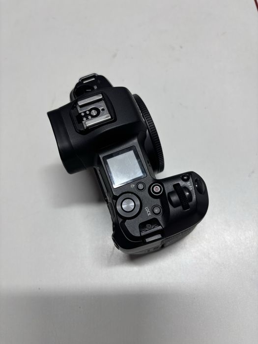 Canon eos r в отличном состояний