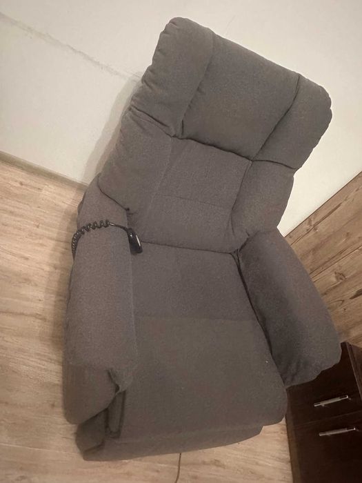 Електрически " релакс "фотьойл с функция изправяне.