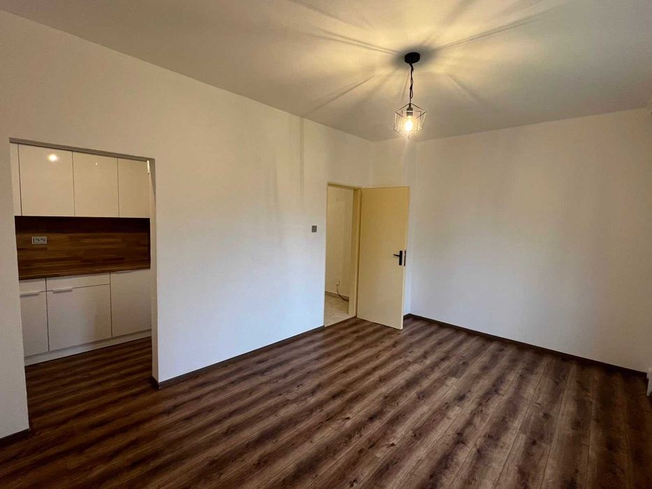 Продава се Тристаен апартамент в Пловдив, Въстанически - 87 кв.м за 1989 €/кв.м - Снимка #13