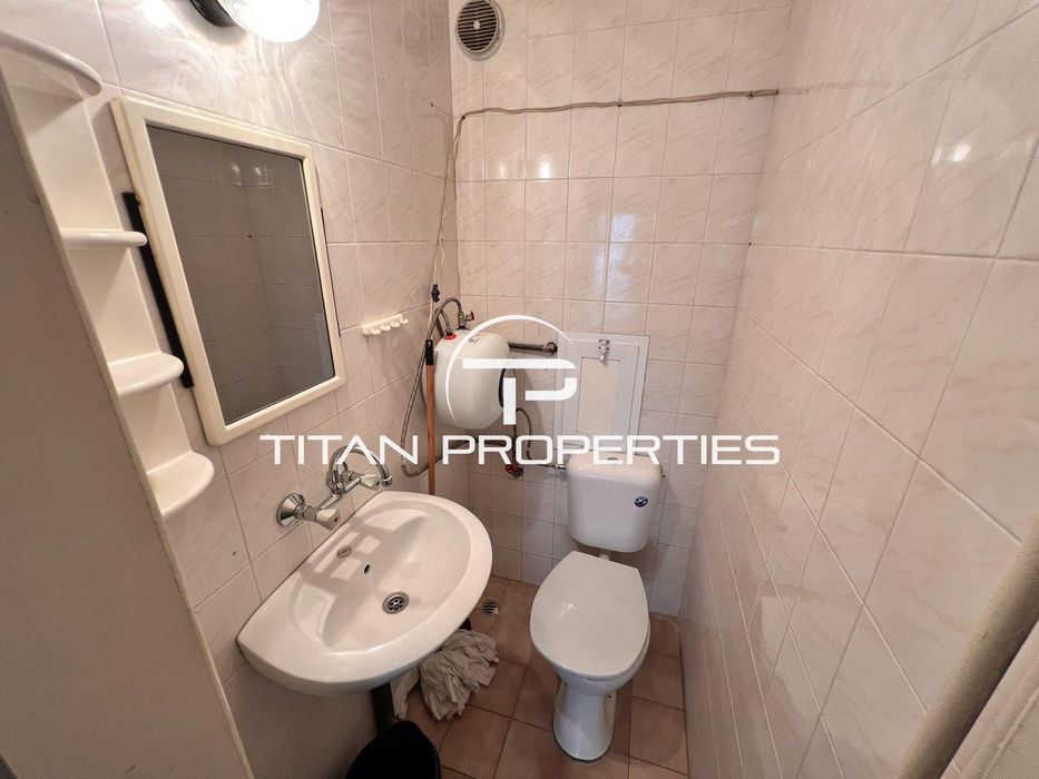 Дава се под наем Двустаен апартамент в Бургас, Лазур - 60 кв.м за 306 € - Снимка #7