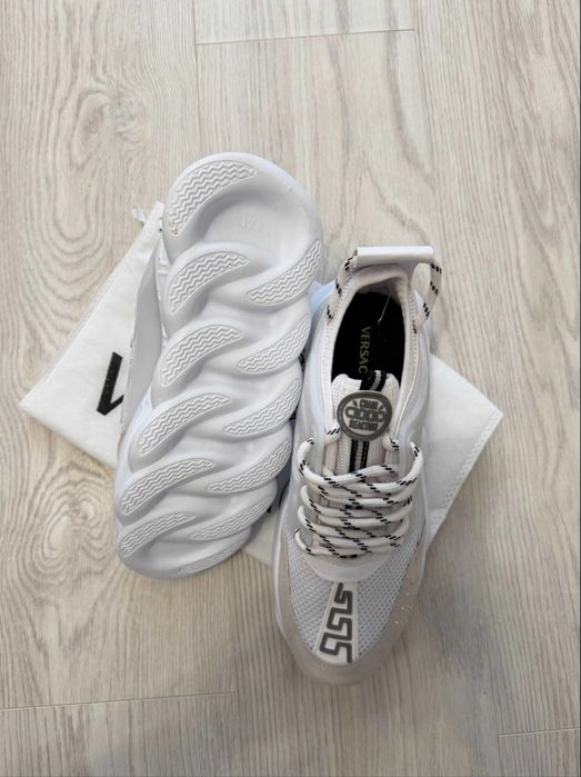 Adidasi Versace chain reaction alb si negru