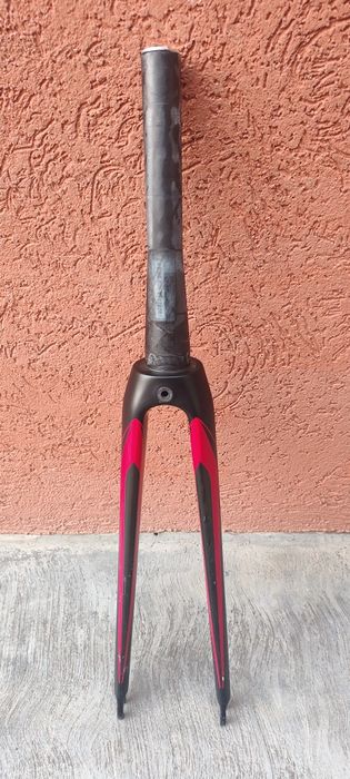 Furcă cursiera BeOne carbon