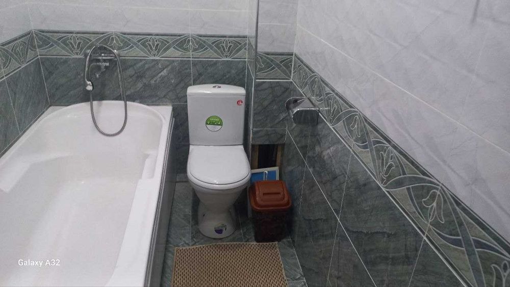 Нөкис қаласы орайында таза домда 2 ханалы квартира арендаға бериледи