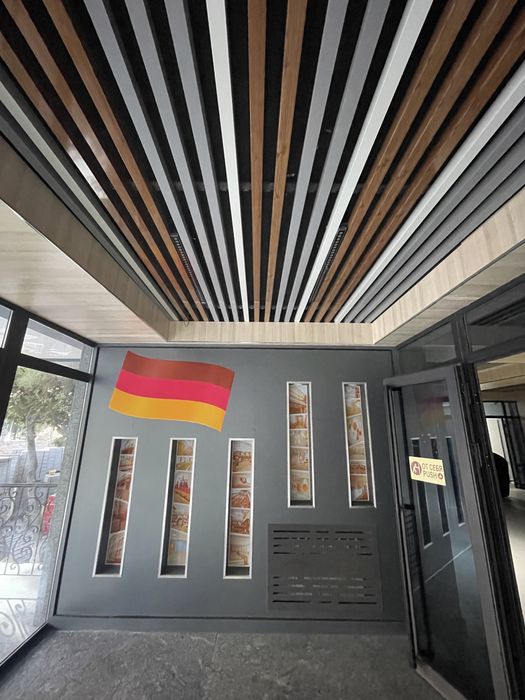 Современные потолки Реечный Грильято Армстронг Grilyato Rechni