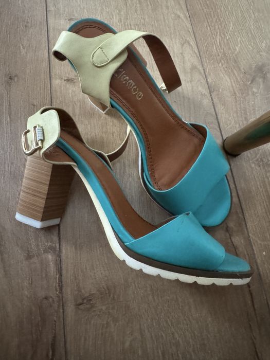 Летнии Босаножки туфли