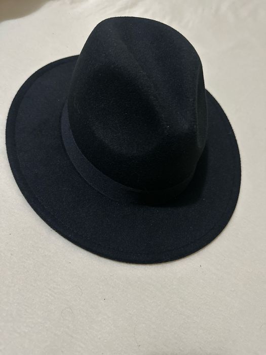 мъжки шапка нов HM