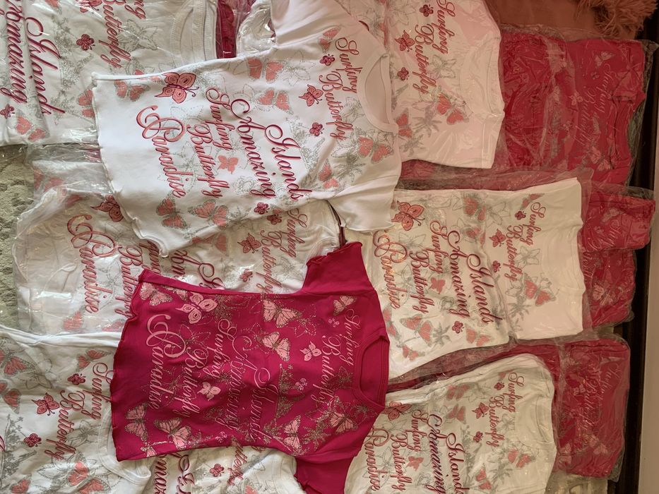 Детска тениска нова налична в два цвята