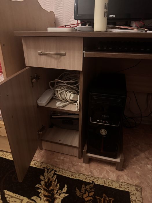 Компьютерный  стол