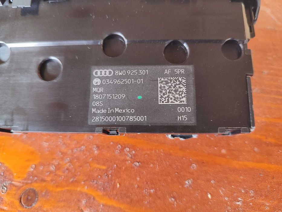 Panou comenzi Audi A4 B9 , Audi A5, Q5 - 8W0925301