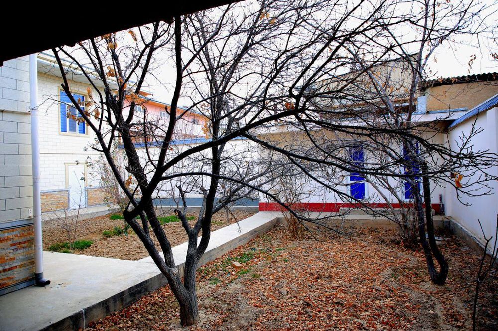 Ховли сотилади Гулистон 2