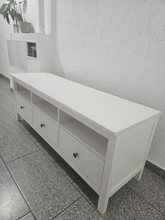 Comoda Hemnes Ikea