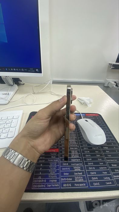Iphone 13 pro gold