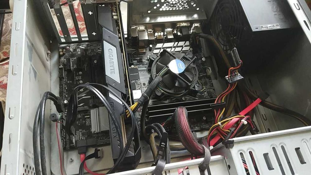 Видеокарта GIGABITE GTX 1660Ti .3Fan.