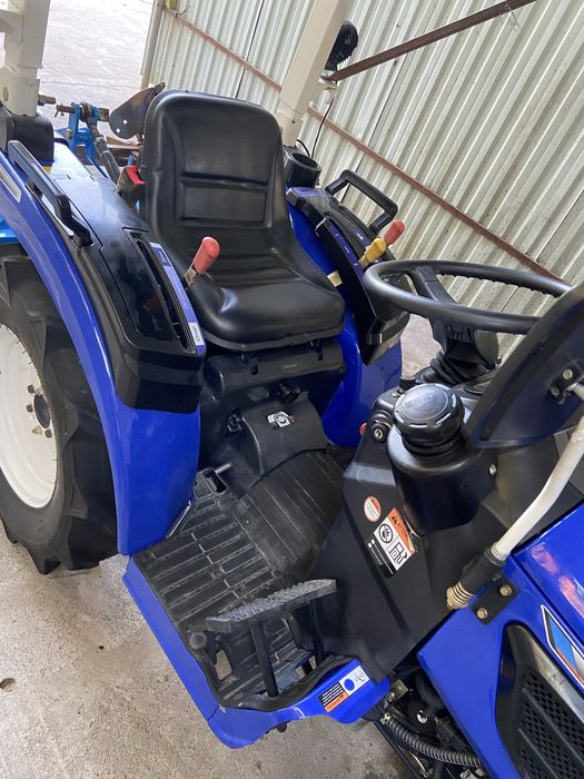 traktor mini sotiladi