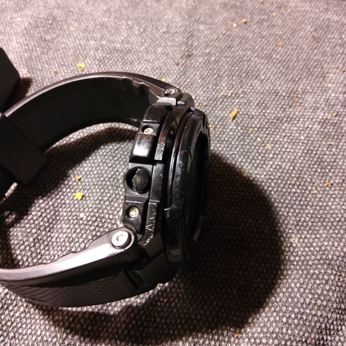 Casio g-shock gst-w300g часовник