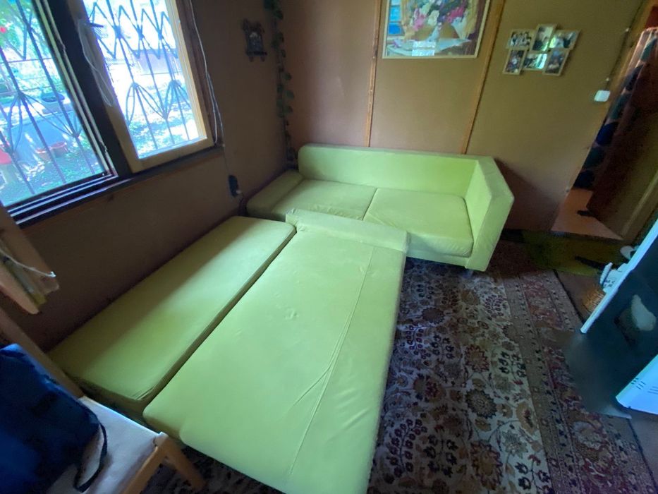 Разтегателен диван