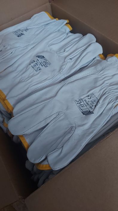 Перчатки рабочие кожанные