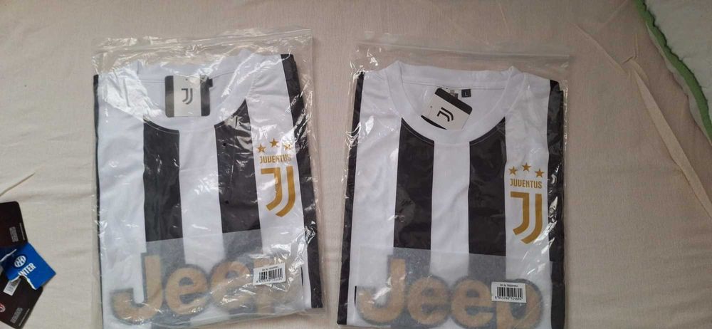 Tricouri Noi Juventus achizitionate in Official Fan Store din Torino masuri  L