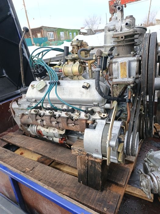 Двигатель с КПП с хранения.
