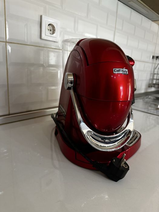 Капсулна еспресо машина Caffitaly System Nautilus S06HS, Червена