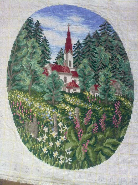 Продавам гоблени и шия по поръчка