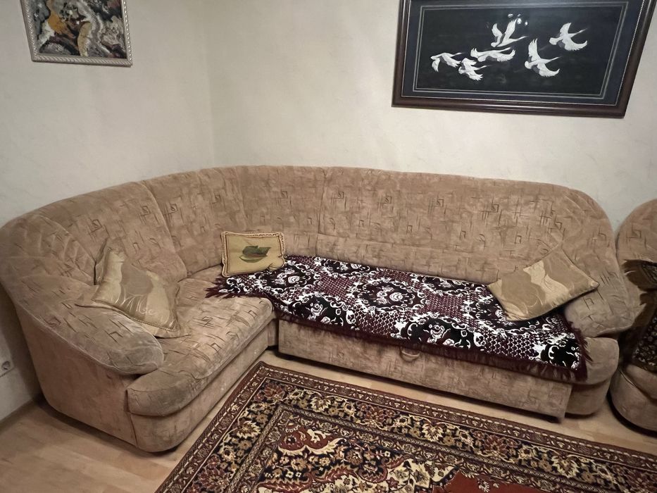 Продам угловой диван