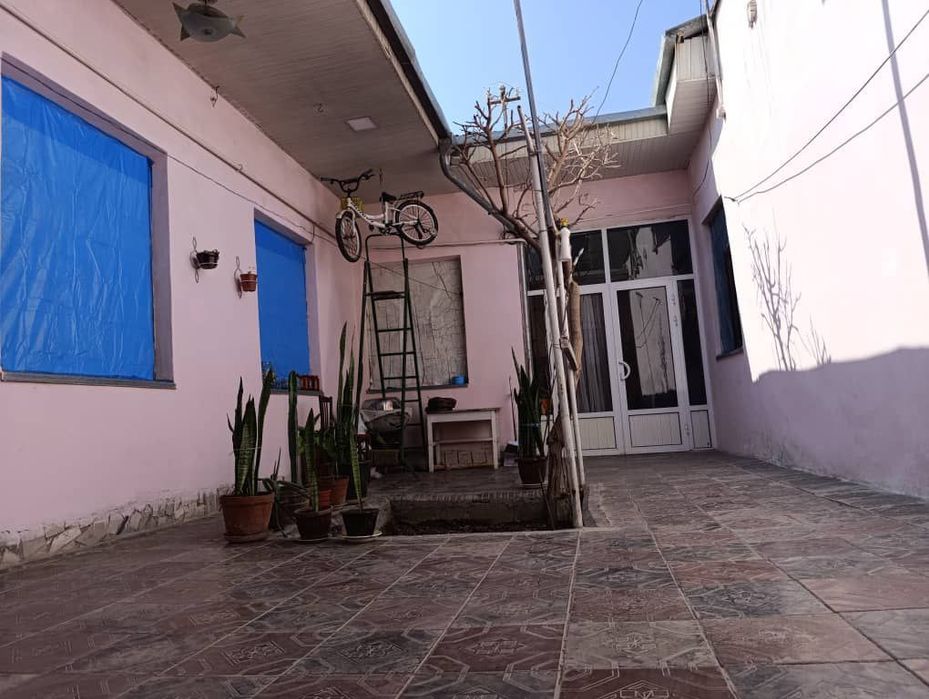 Эски шахарда ховли сотилади