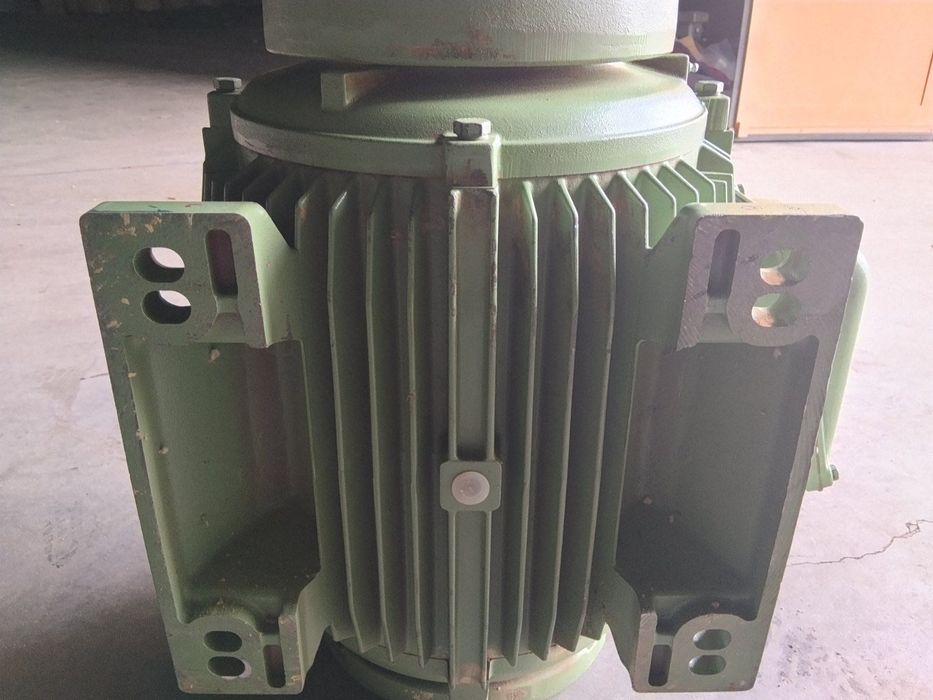 Електромотор 40 kw